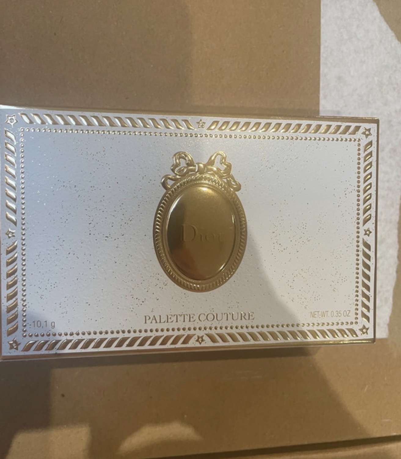 Dior medailonik