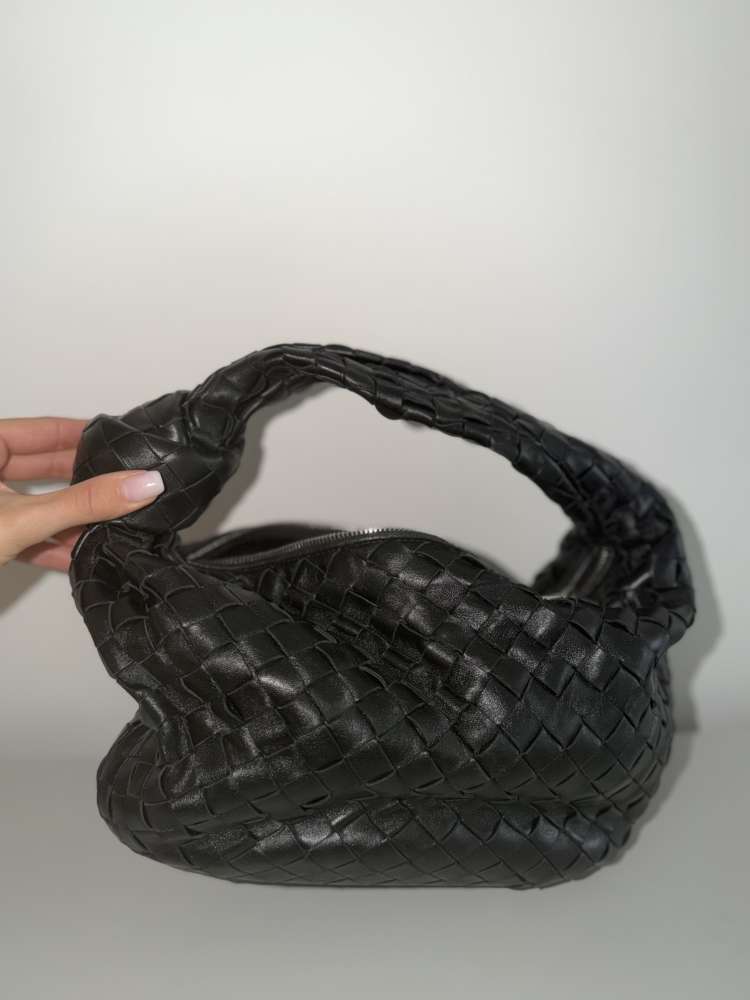 Bottega veneta black