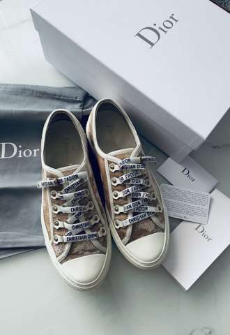 https://vipluxury.sk/Dior tenisky
