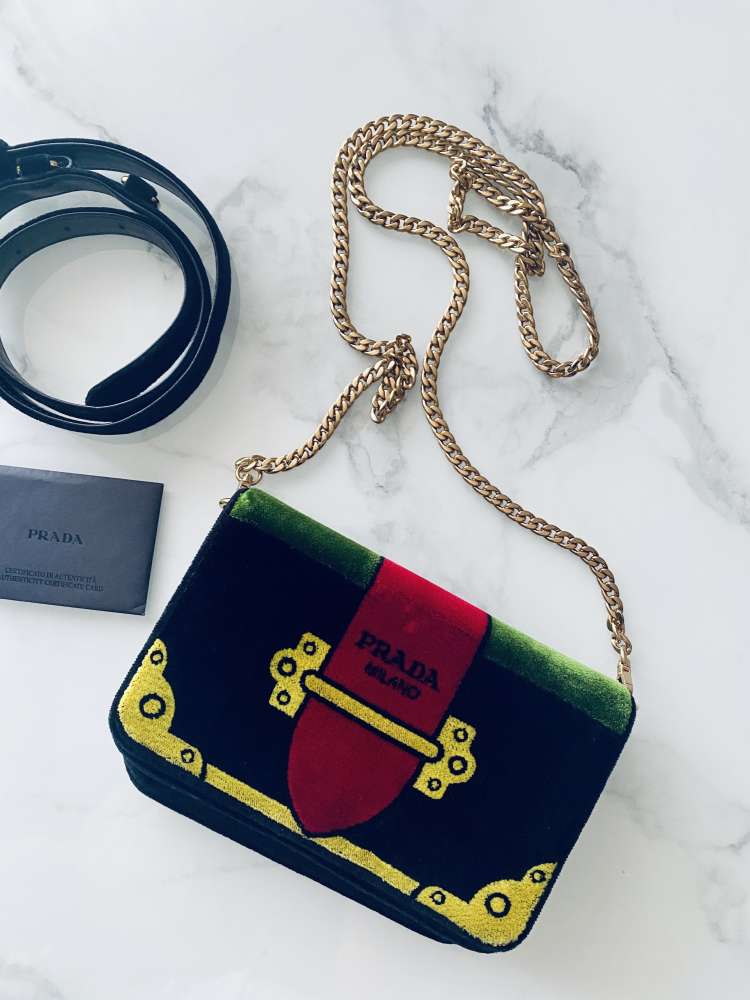 Prada kabelka