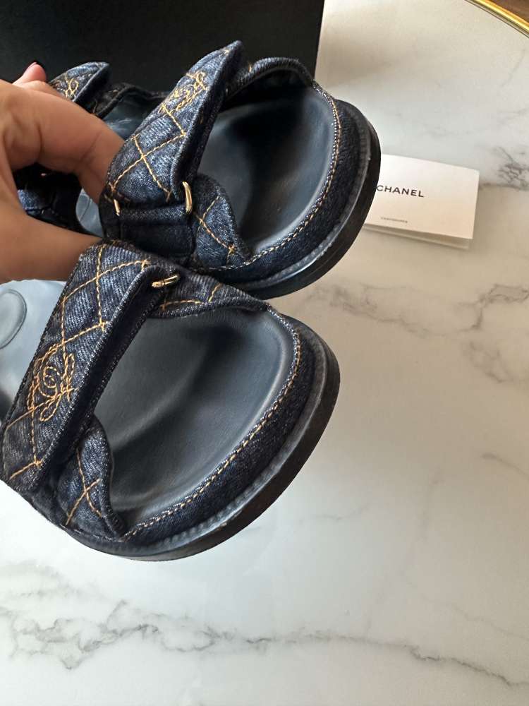 Chanel sandále občas nosé