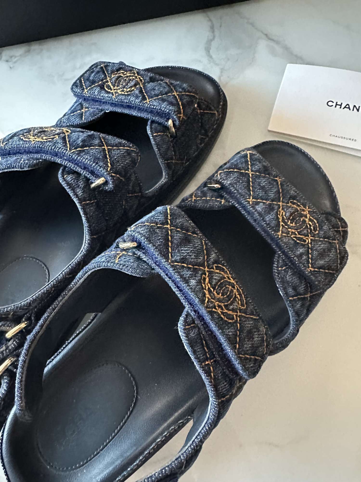 Chanel sandále občas nosé