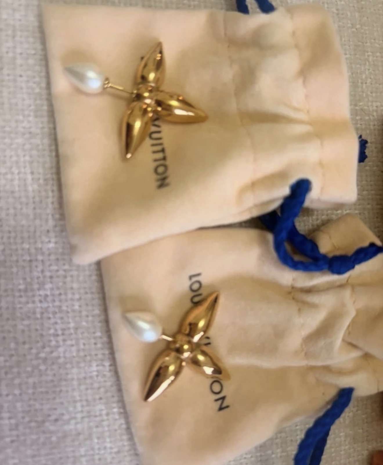 Louis Vuitton Nausnice
