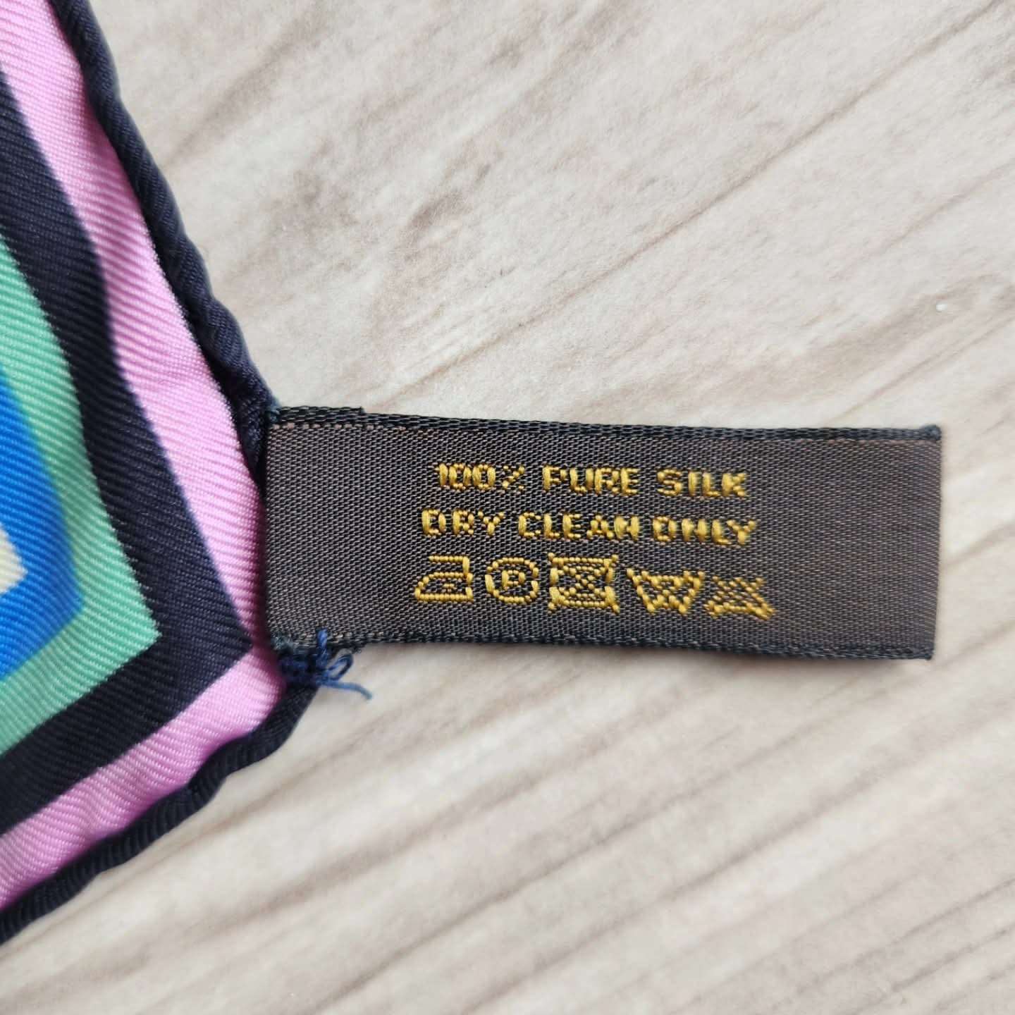 Louis Vuitton Foulard