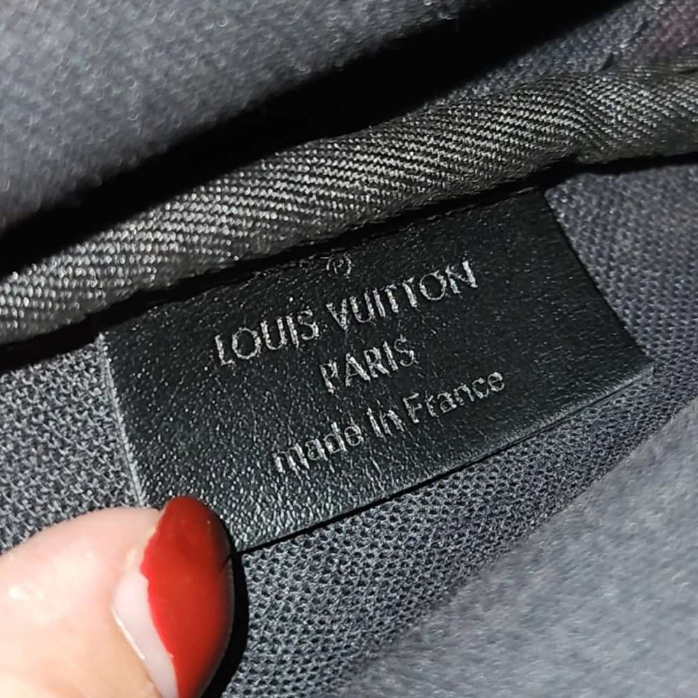 Louis Vuitton Pochette