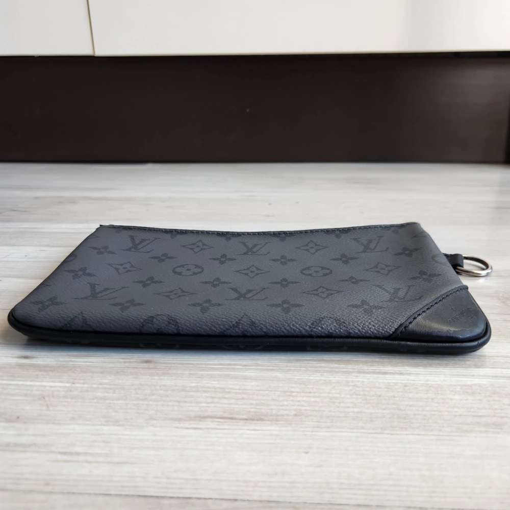 Louis Vuitton Pochette