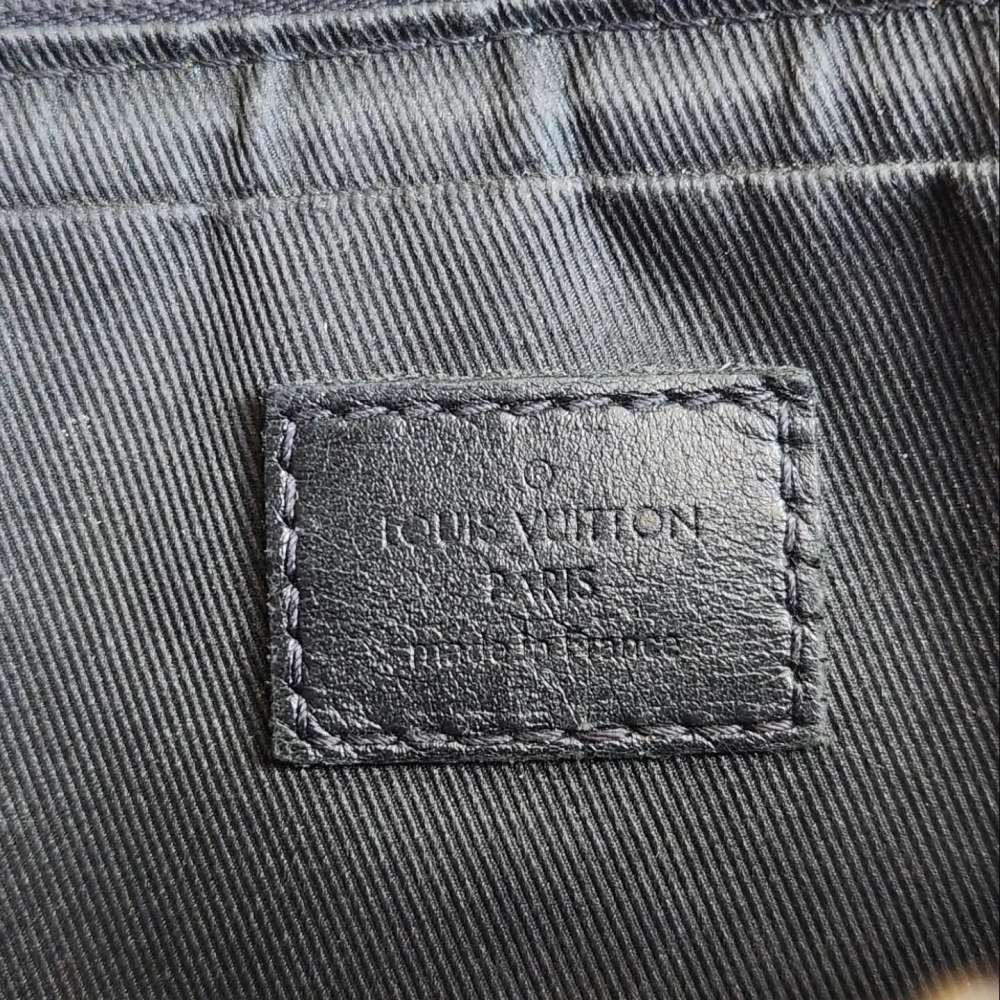 Louis Vuitton Pochette