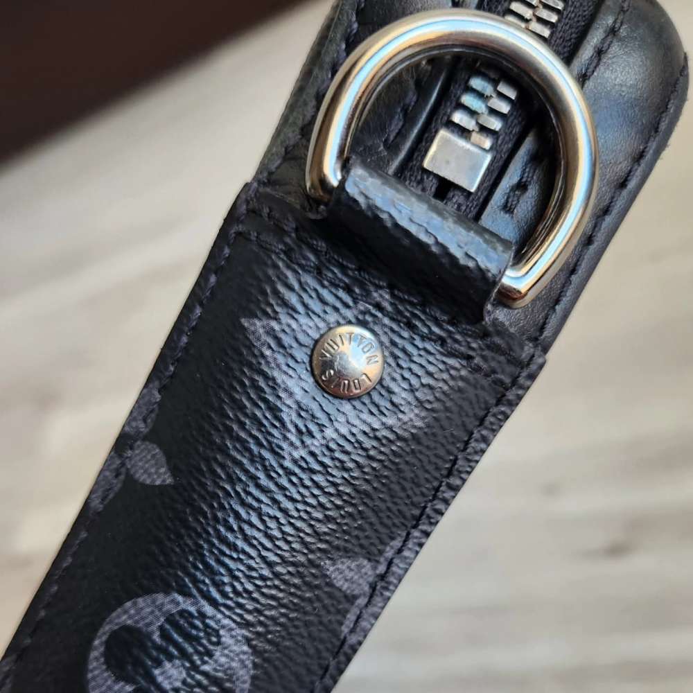 Louis Vuitton Pochette