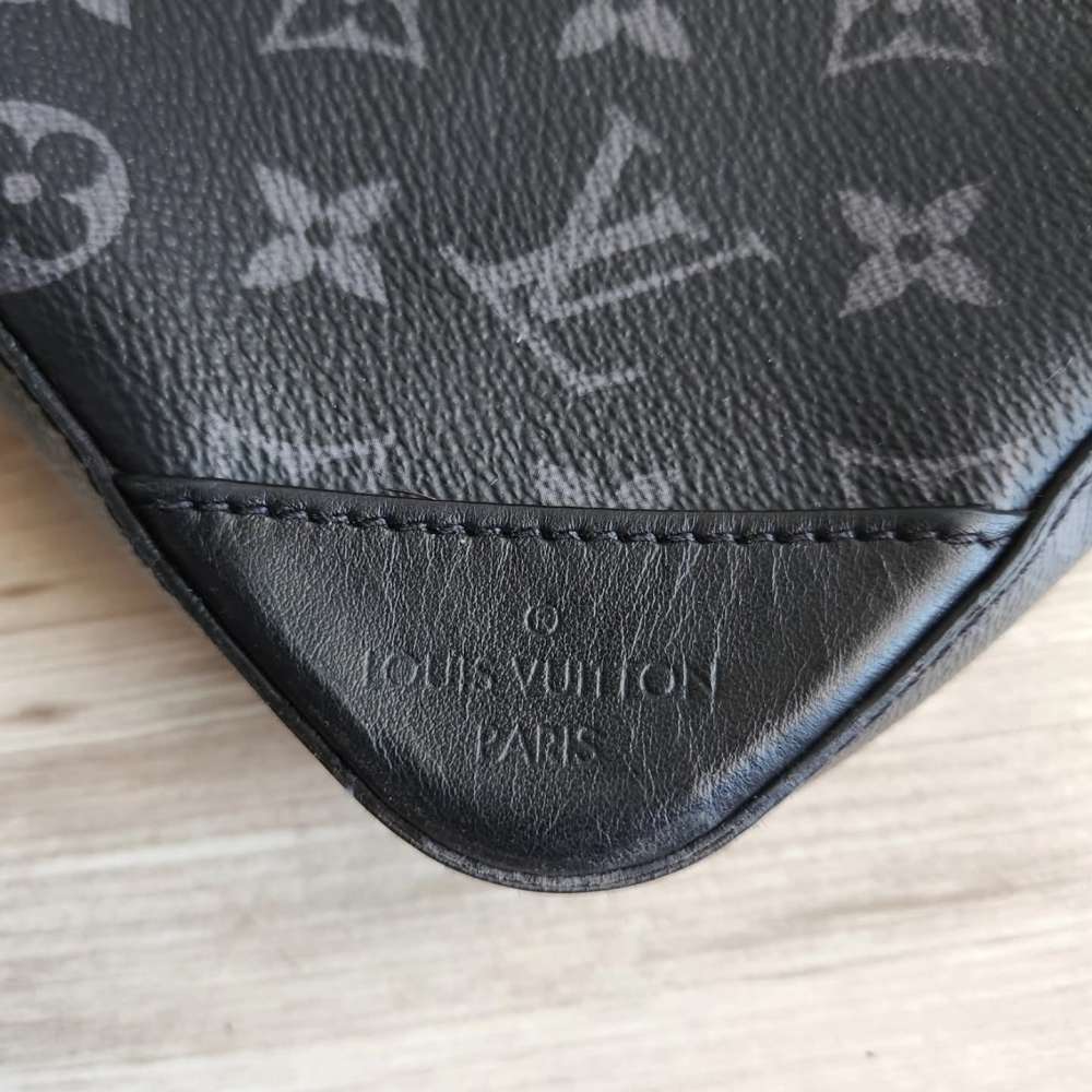Louis Vuitton Pochette