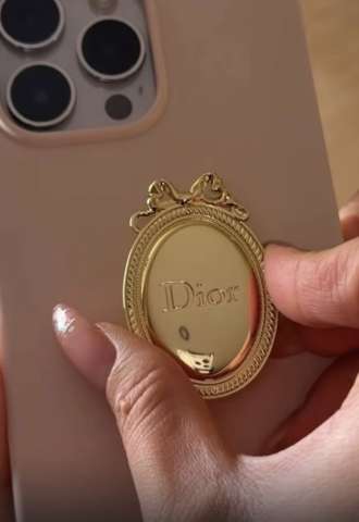 https://vipluxury.sk/Dior medajlonik s leskom