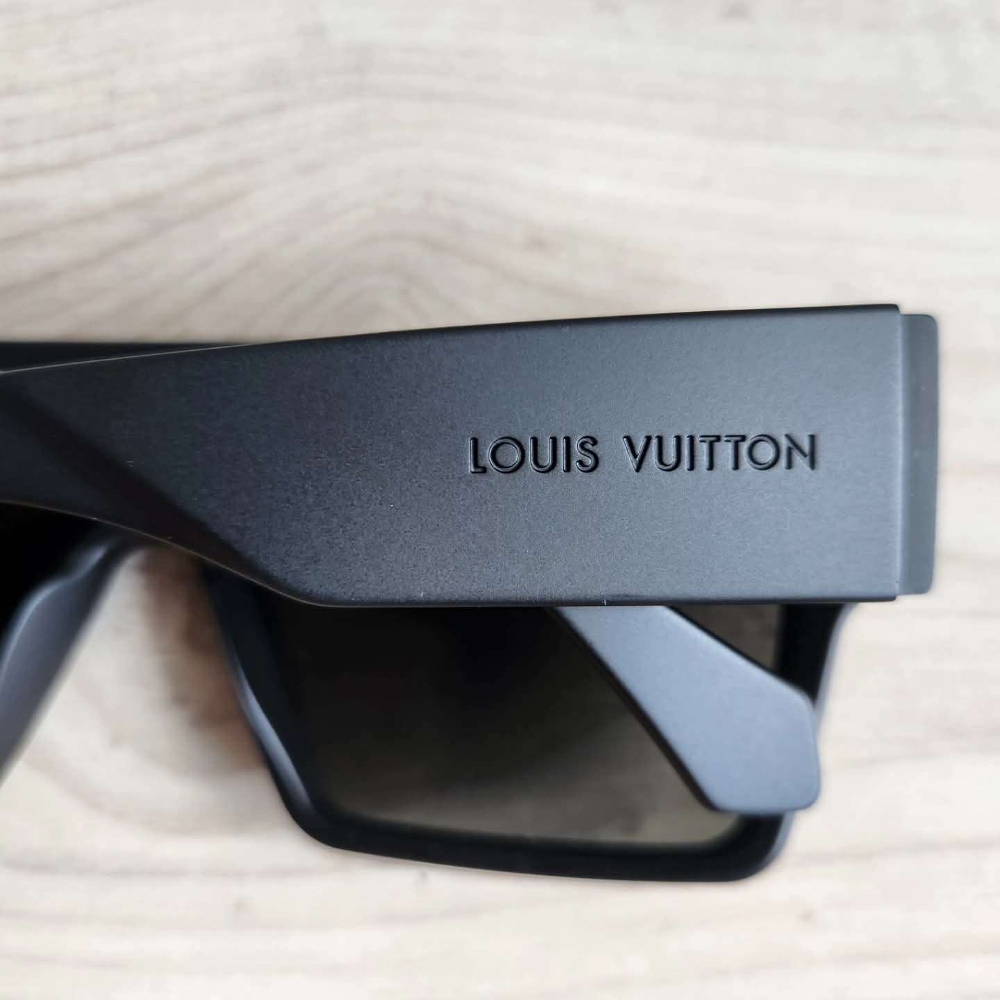 Louis Vuitton Waimea