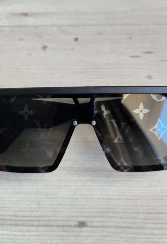 https://vipluxury.sk/Louis Vuitton Waimea L