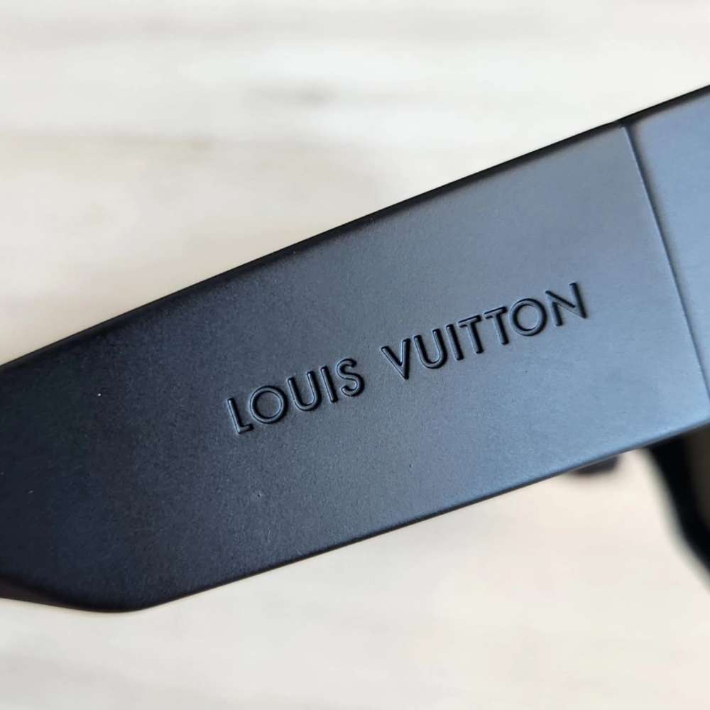 Louis Vuitton Waimea L