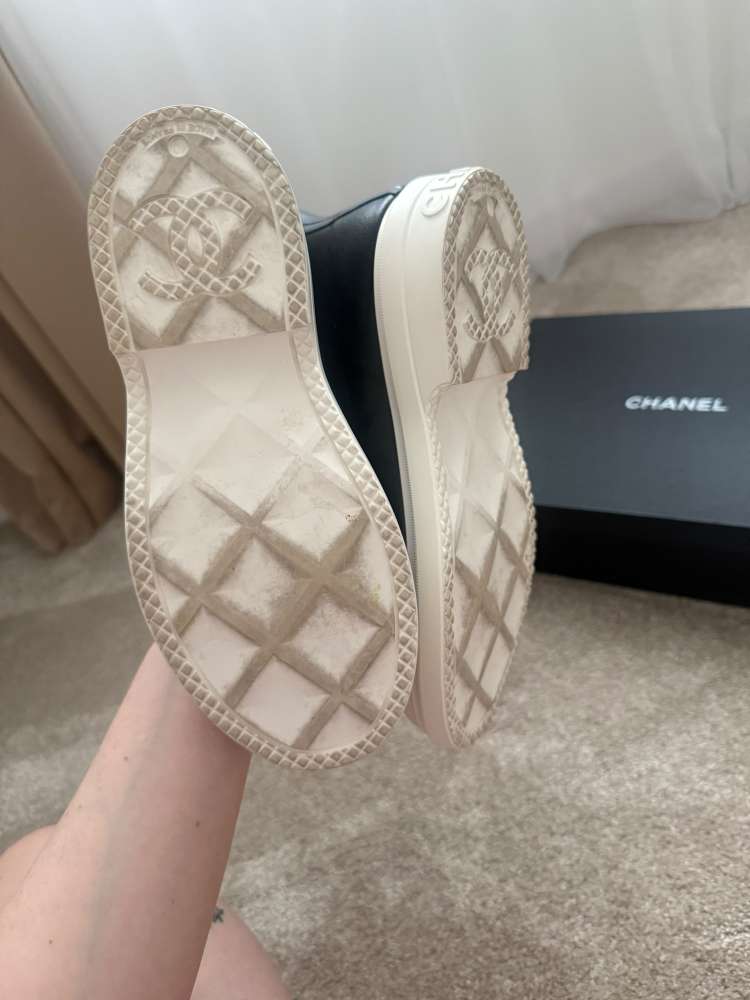 Chanel gumáky