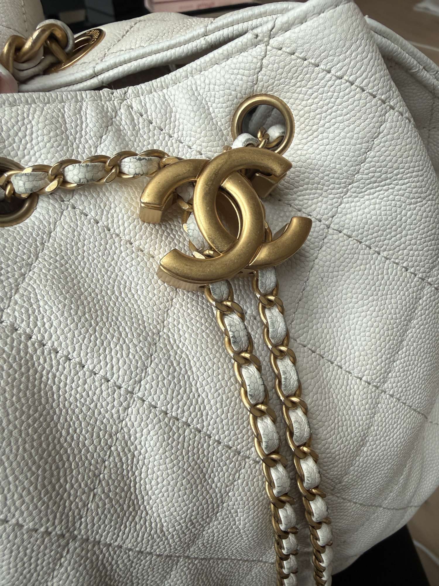 Chanel 25 medium