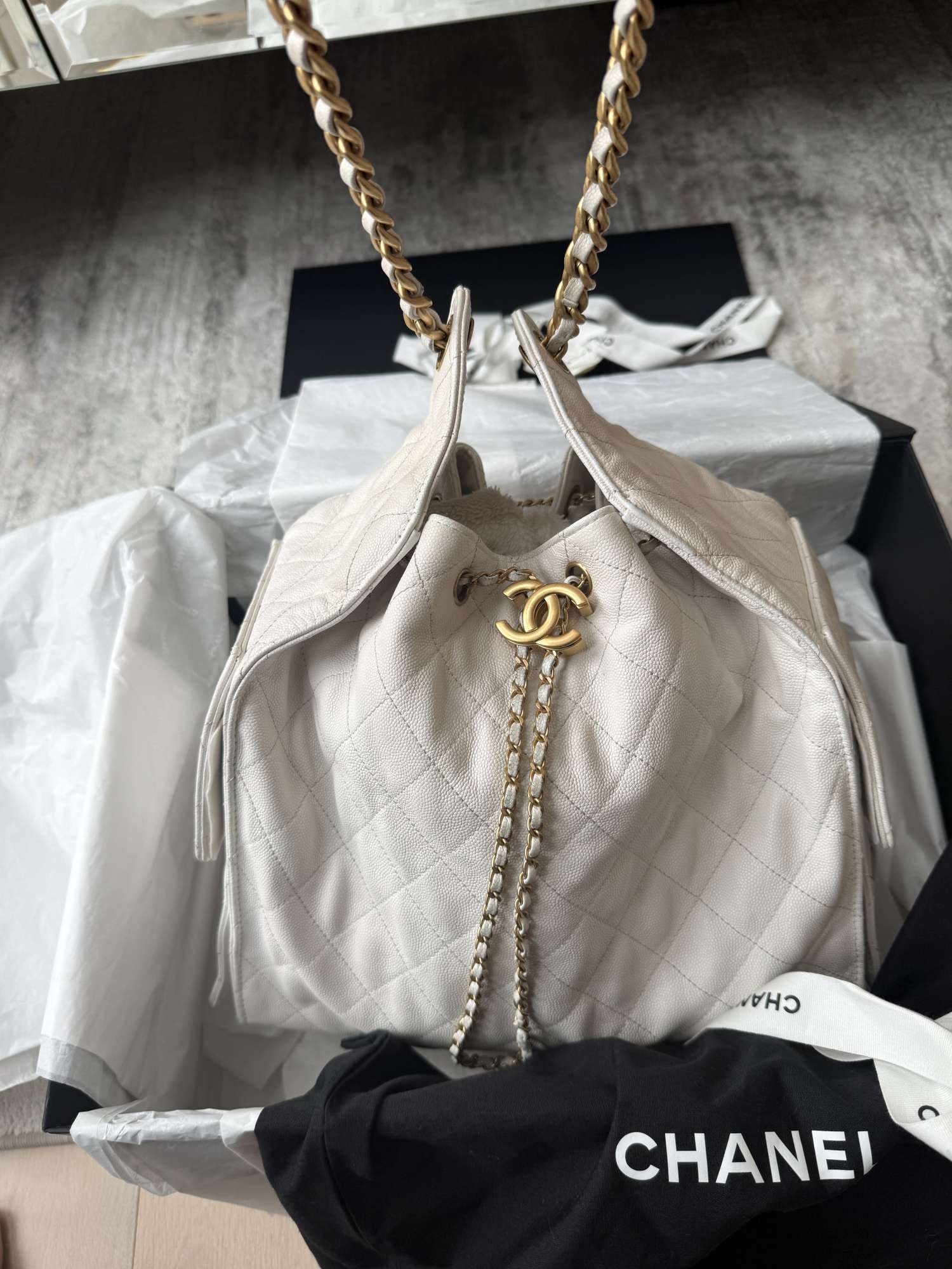 Chanel 25 medium