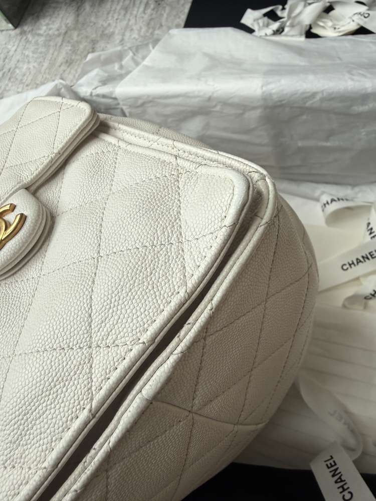Chanel 25 medium