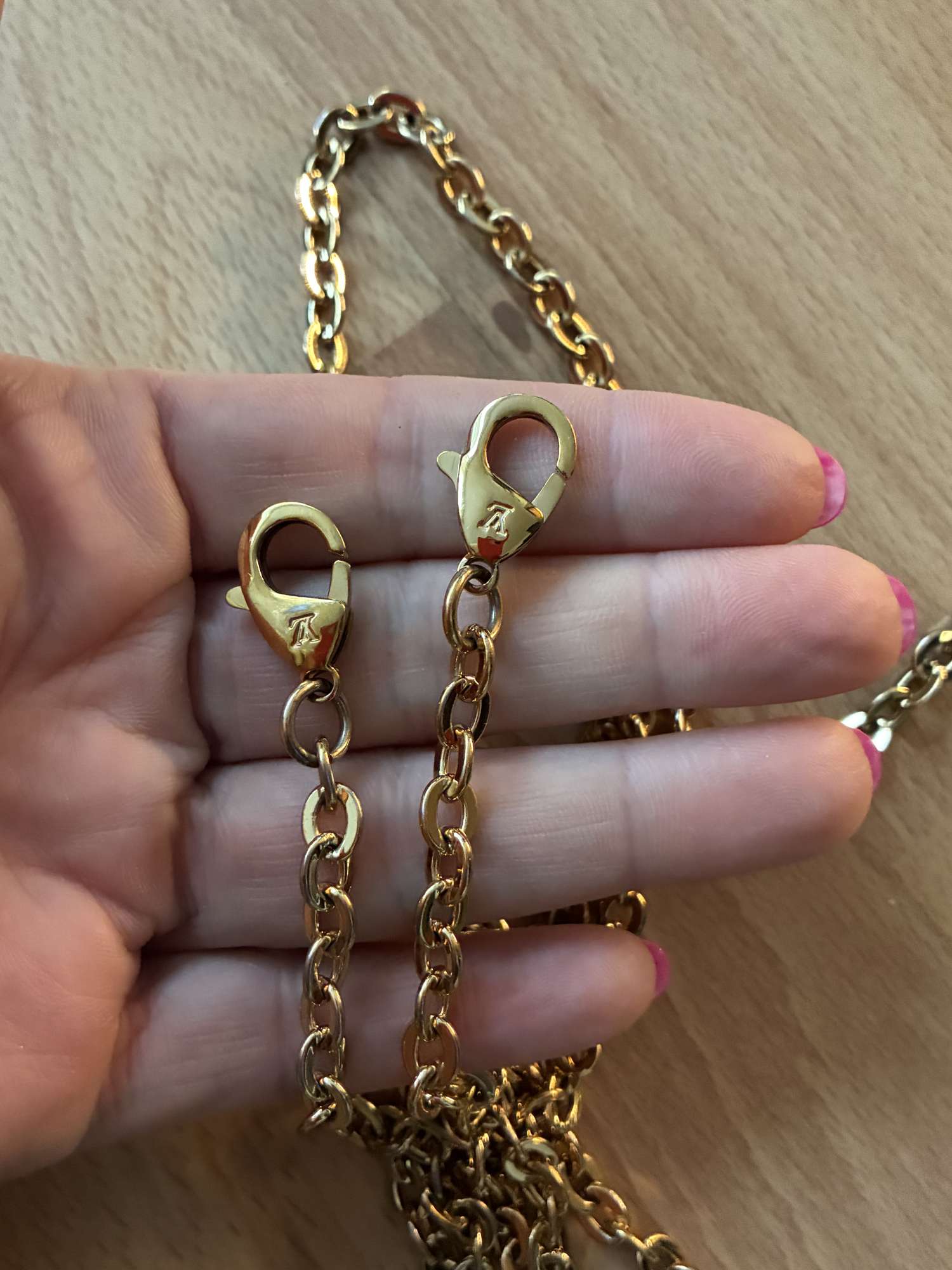 Řetízek popruh Louis Vuitton