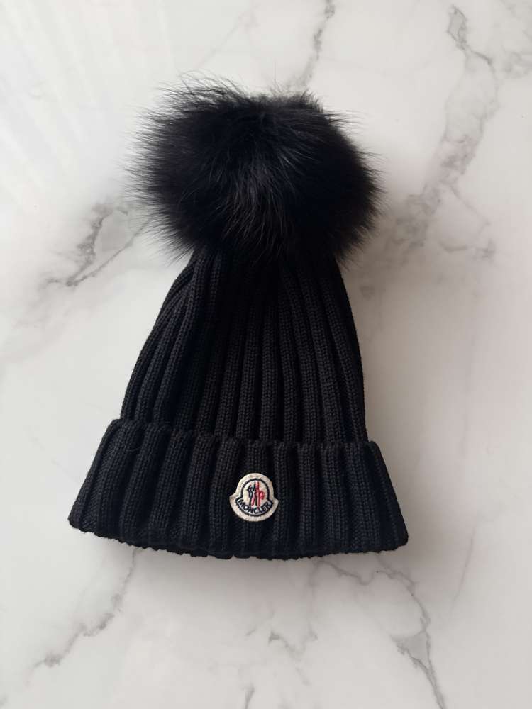 Moncler čiapka