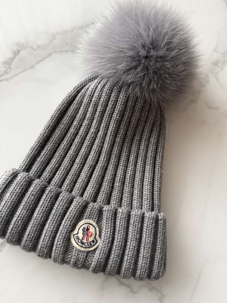 Moncler čiapka