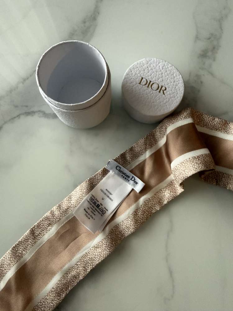 Dior scarf