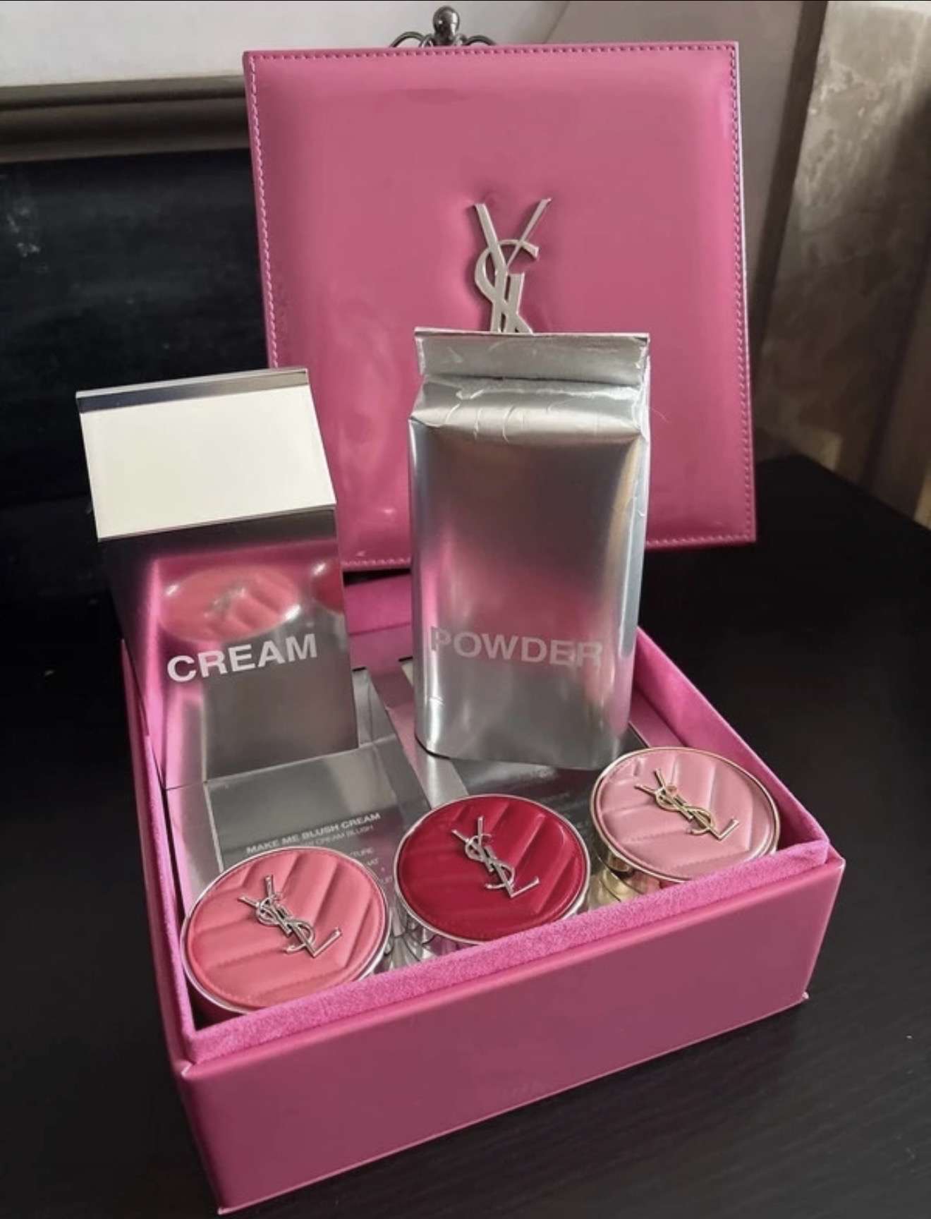 YSL Box s prudktami