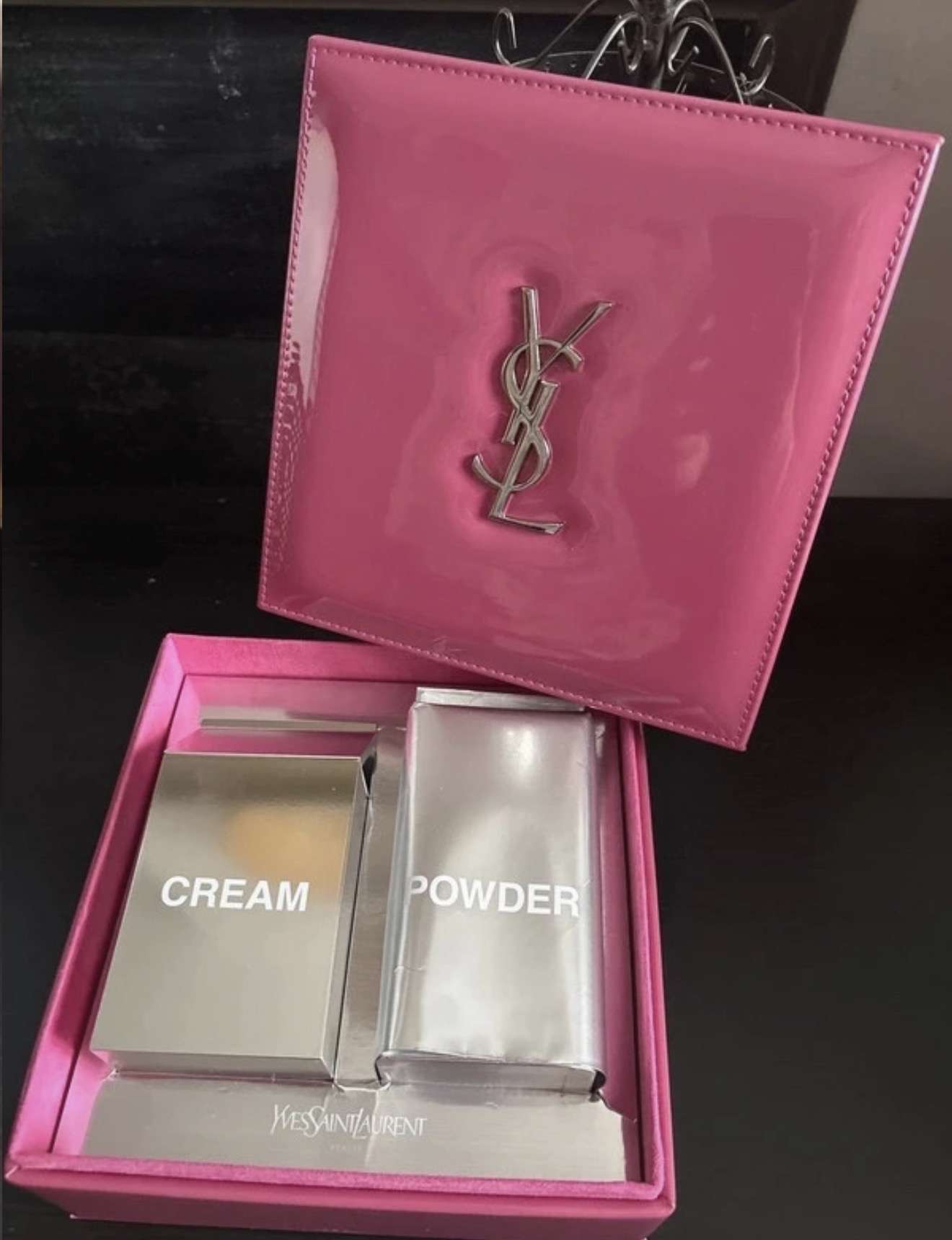 YSL Box s prudktami
