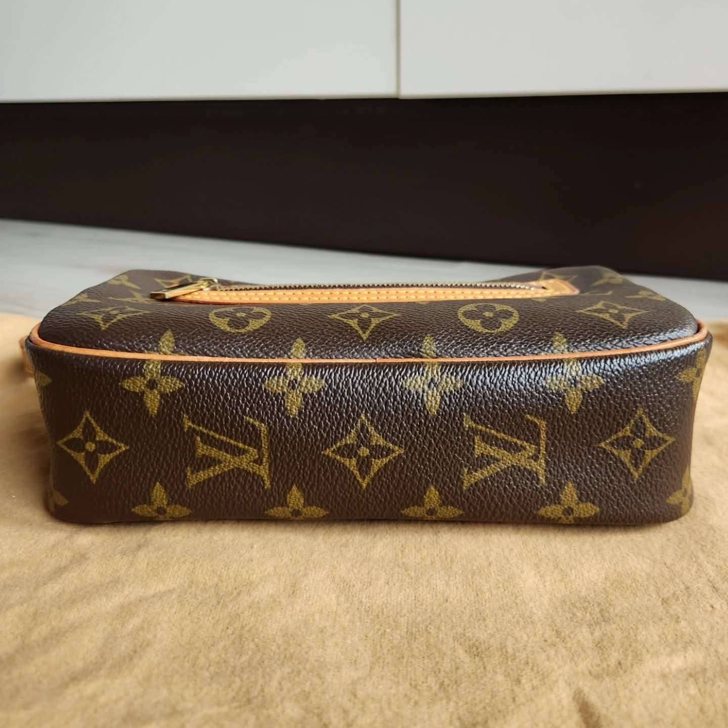 Louis Vuitton Cite