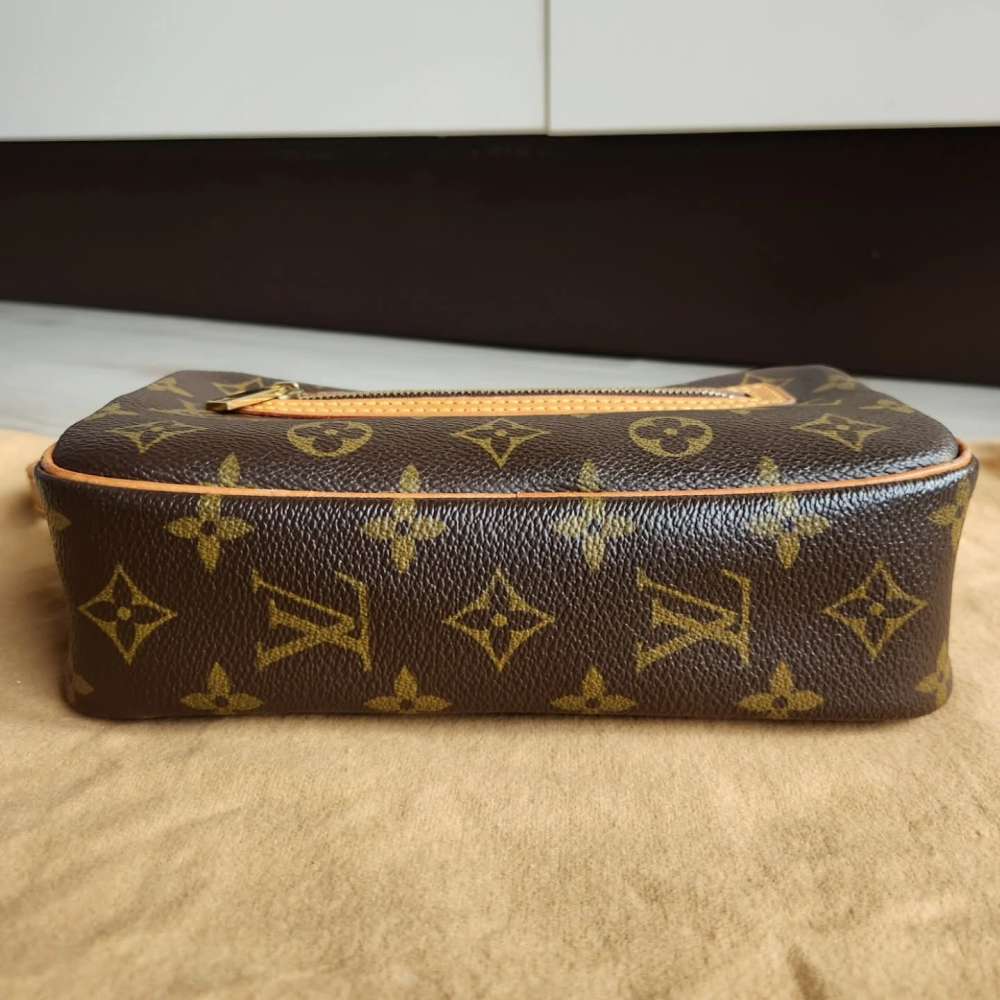 Louis Vuitton Cite