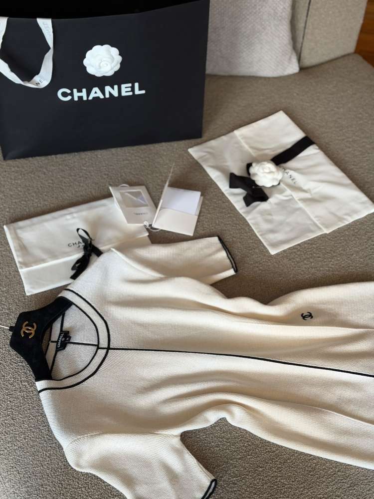 Chanel svetrik