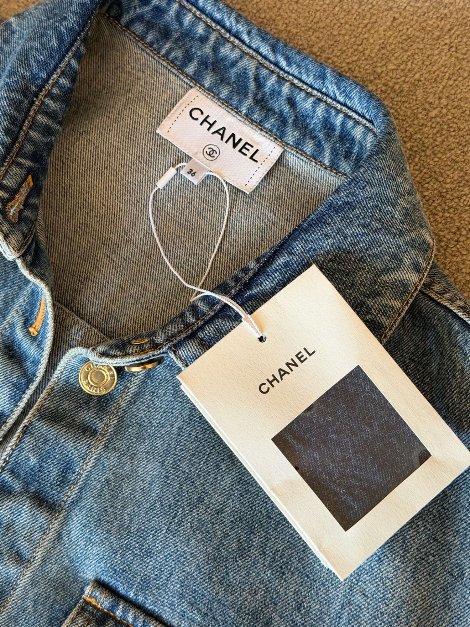 Chanel bunda