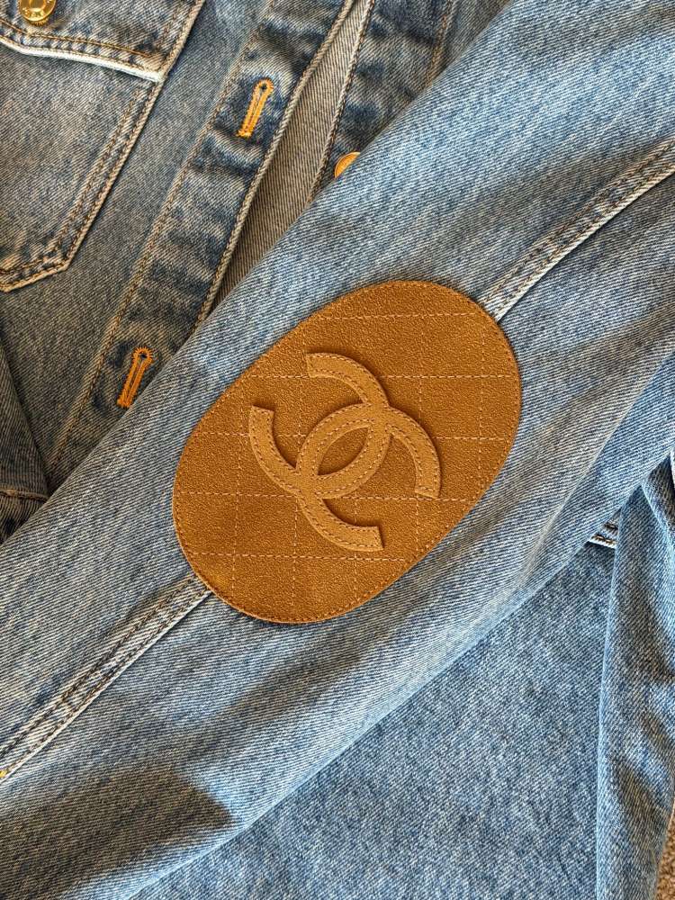 Chanel bunda