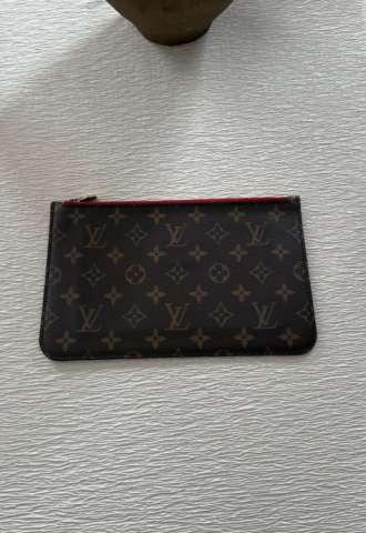 https://vipluxury.sk/Louis Vuitton clutch