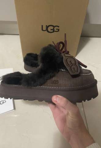 https://vipluxury.sk/Ugg