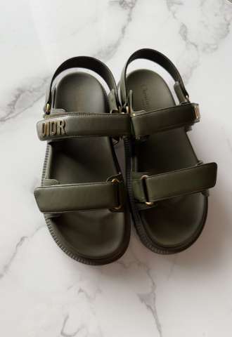 https://vipluxury.sk/Dior sandale