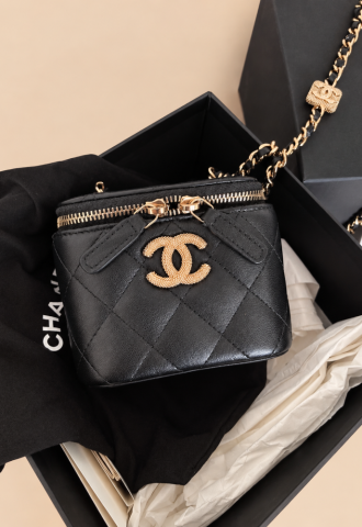 https://vipluxury.sk/Chanel vanity mini