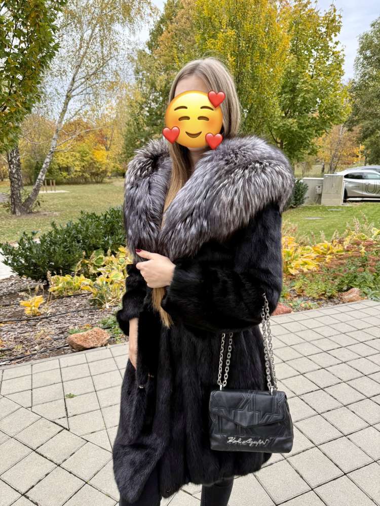 Luxusný pravý norkový kabát / kožuch s kapucňou