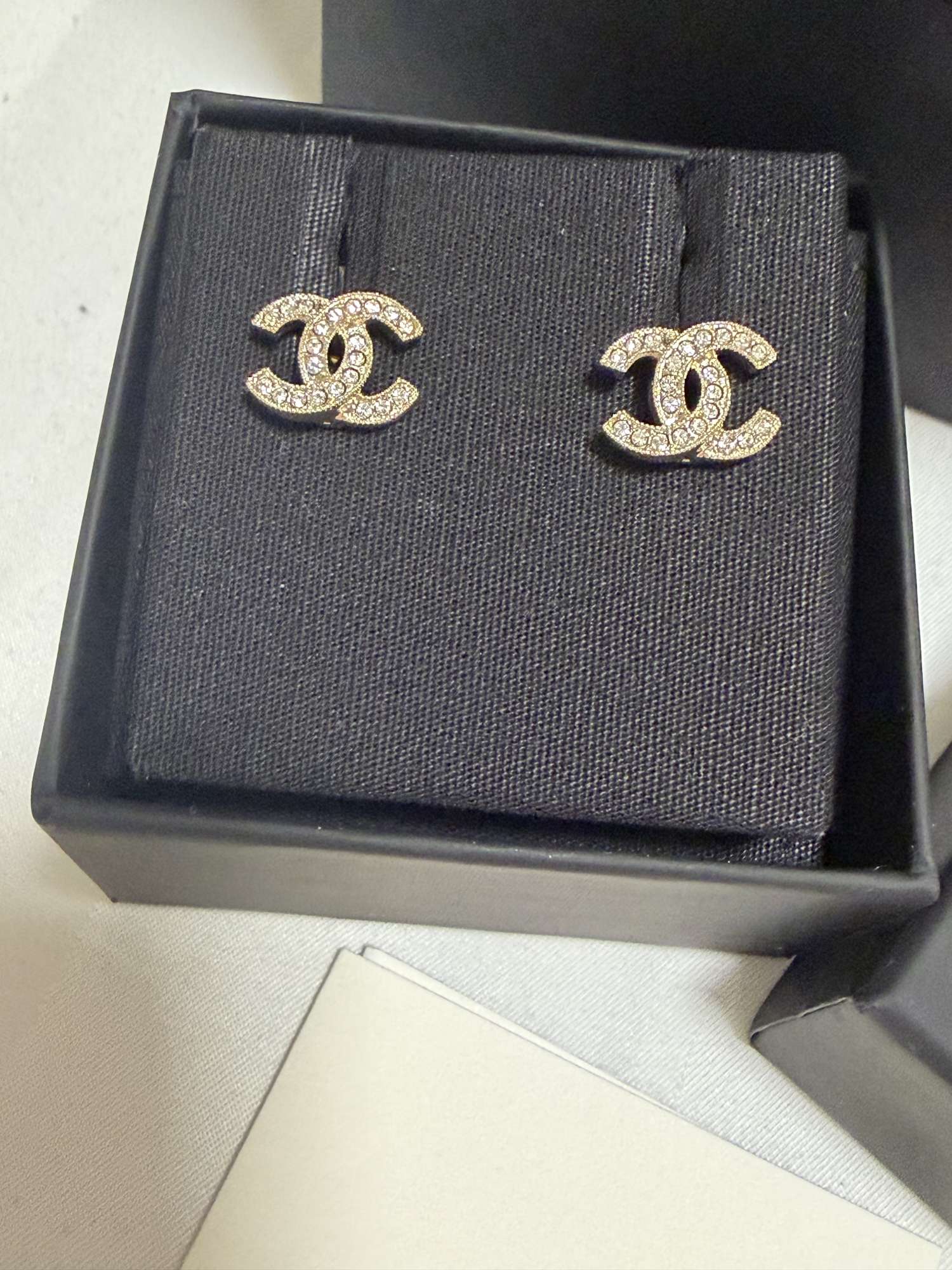 Chanel classic  náušnice