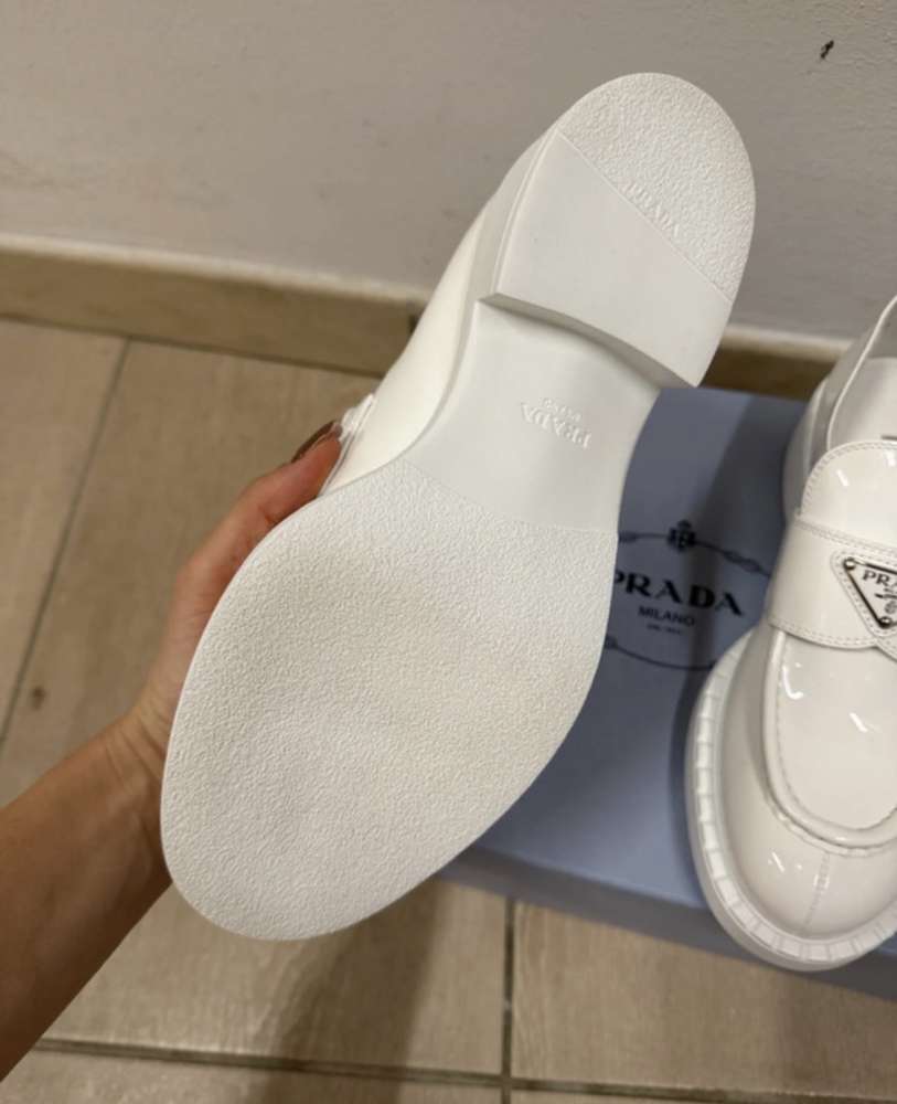 Prada mokasiny