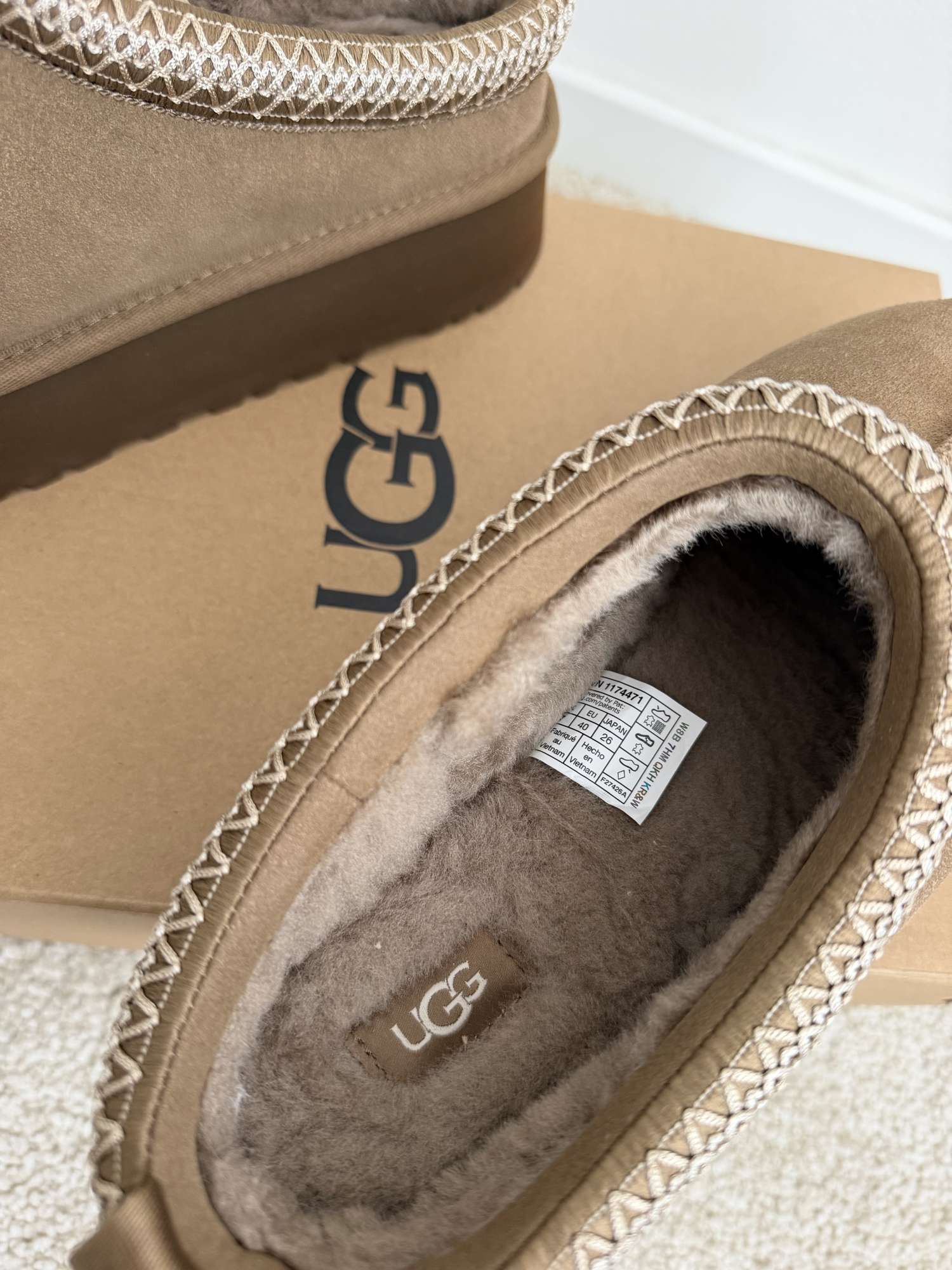 Ugg Tazz II Bronze