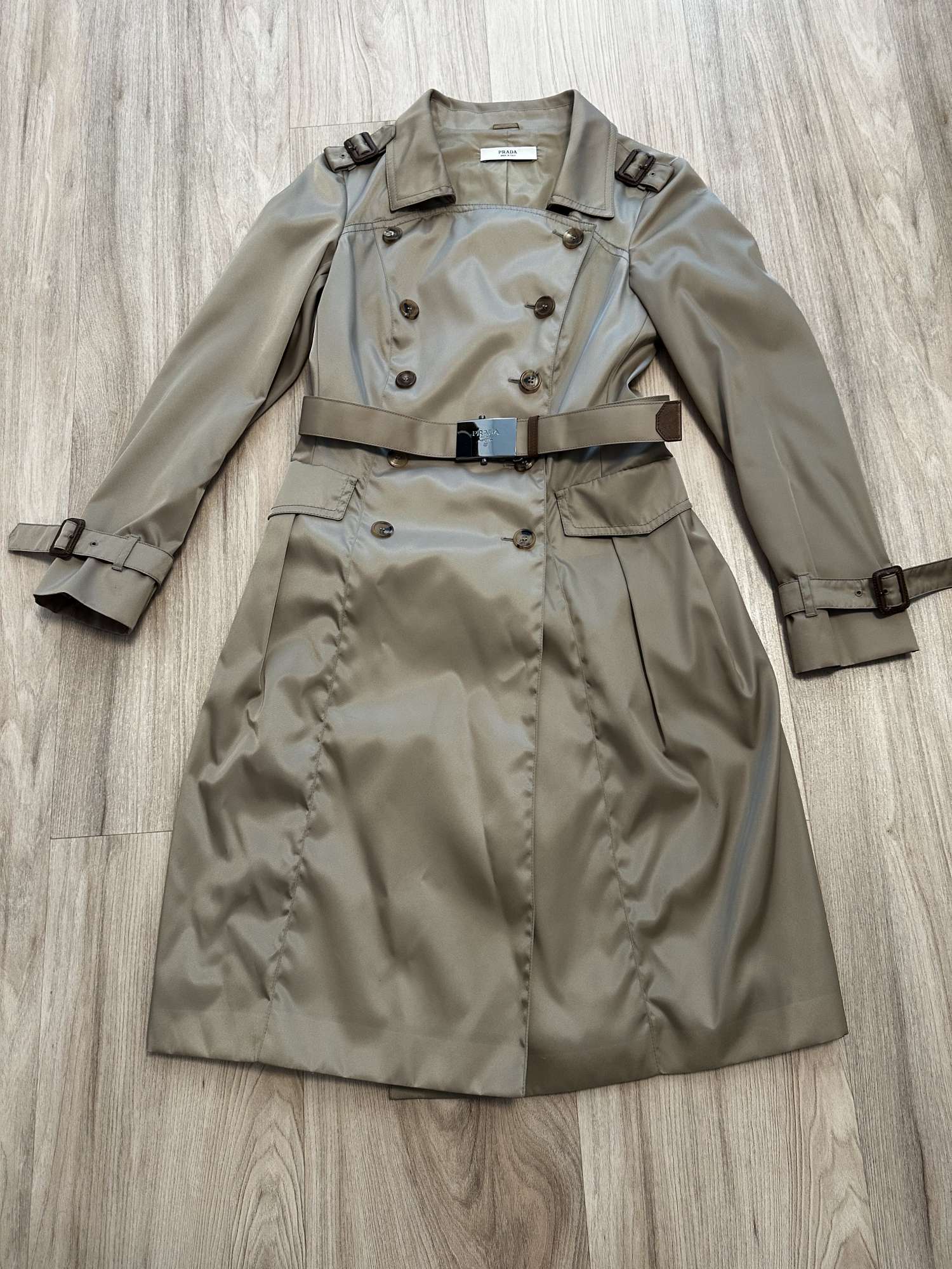 PRADA trenchcoat