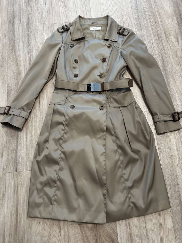 PRADA trenchcoat