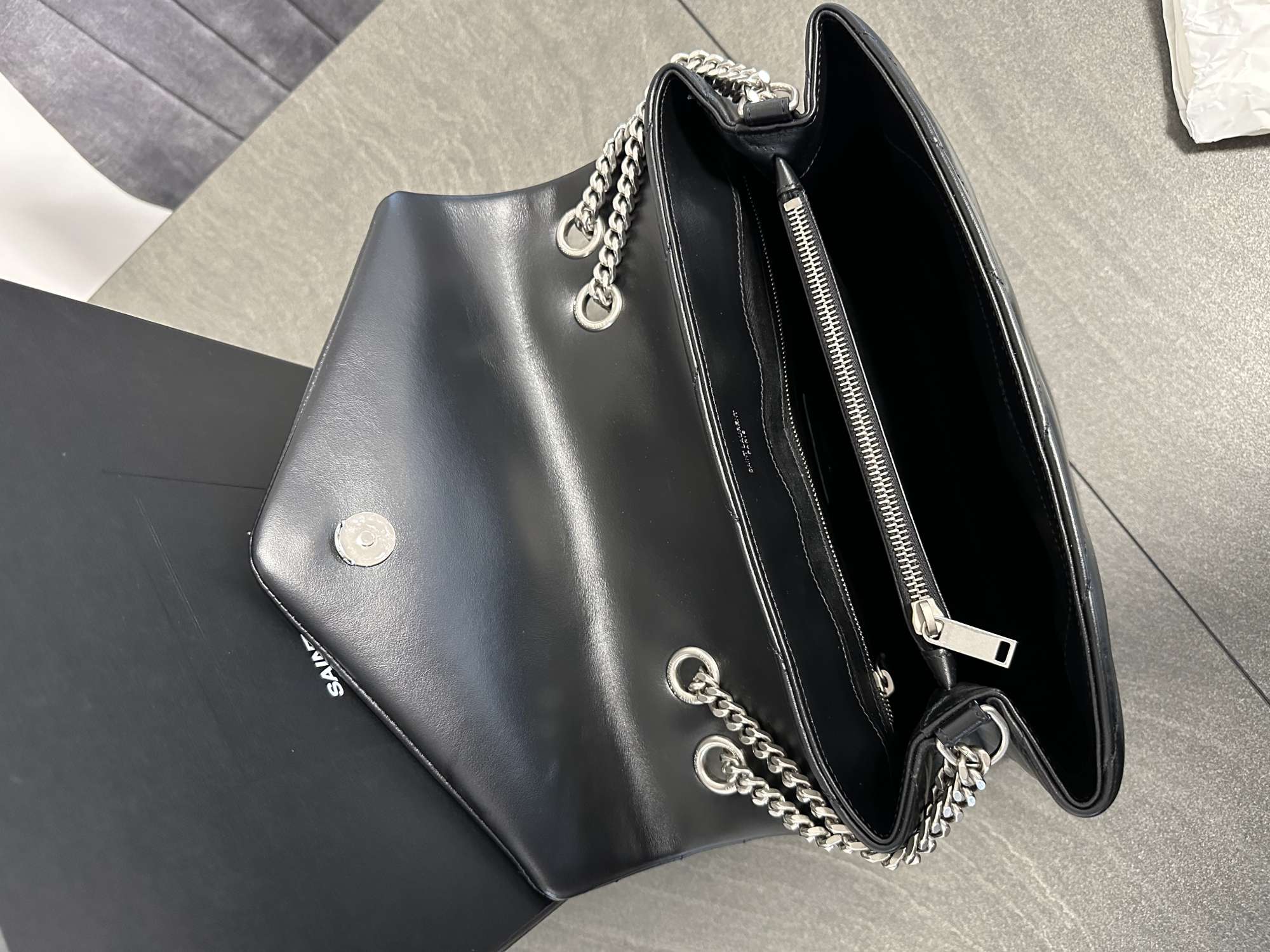 YSL Loulou Medium kabelka