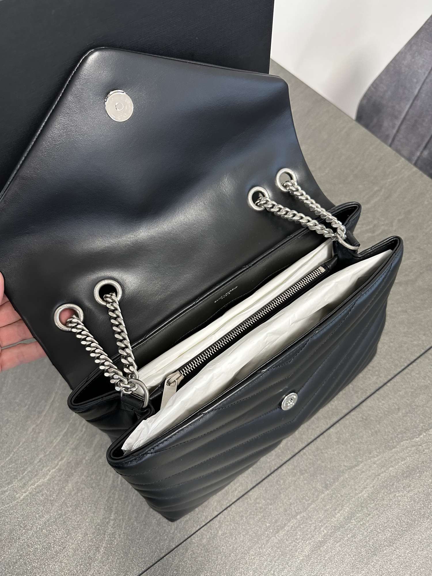 YSL Loulou Medium kabelka