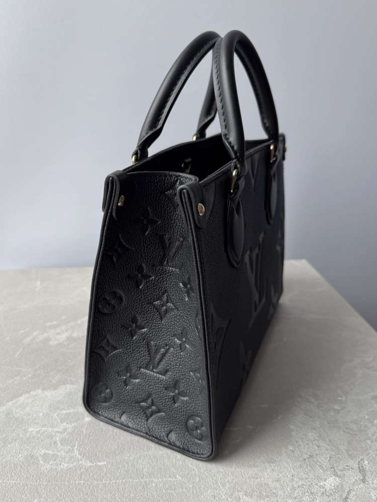 LOUIS VUITTON Onthego PM čierna kabelka taška FULL SET