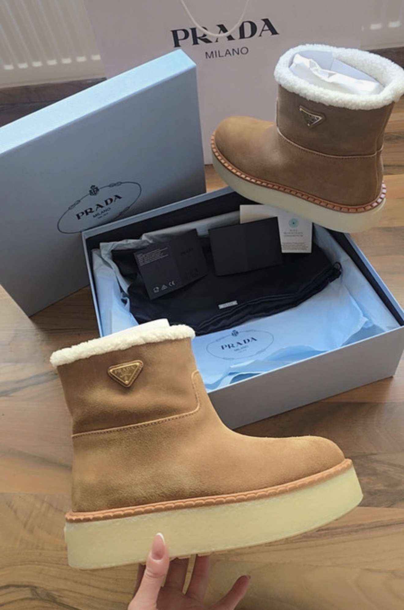Prada čižmy