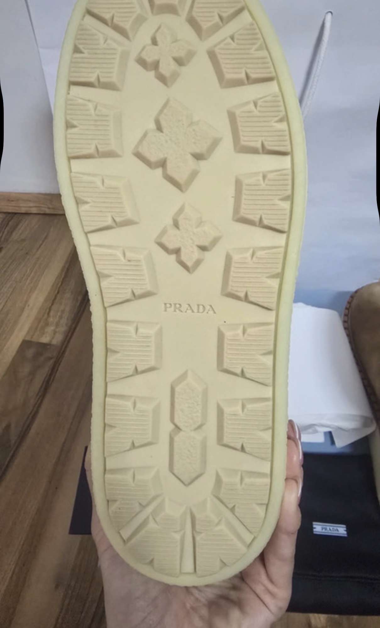 Prada čižmy