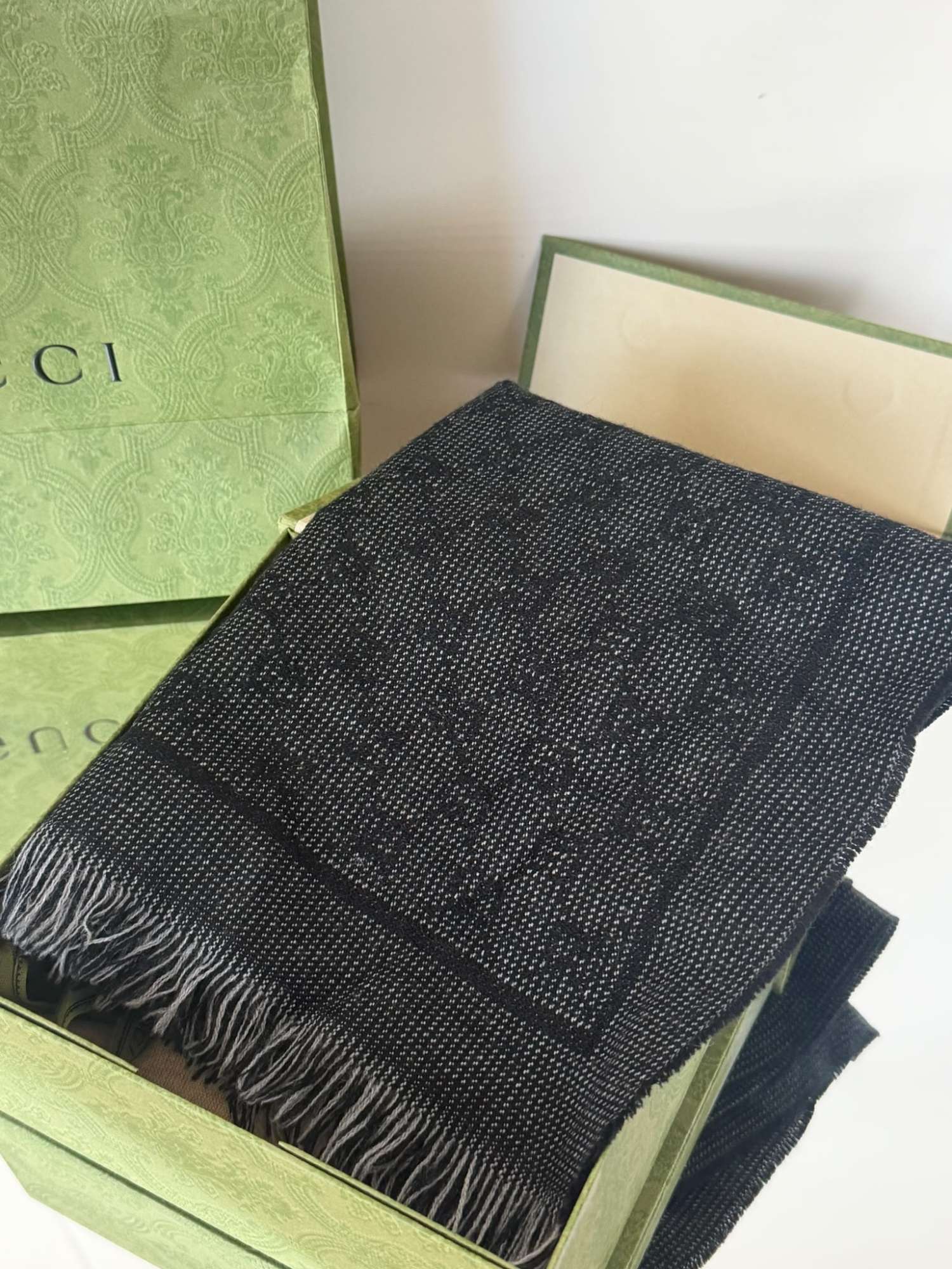 Šál Gucci