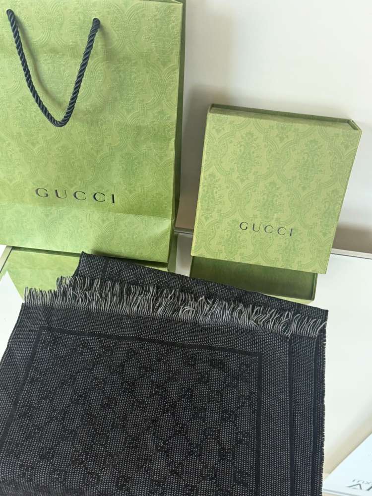 Šál Gucci
