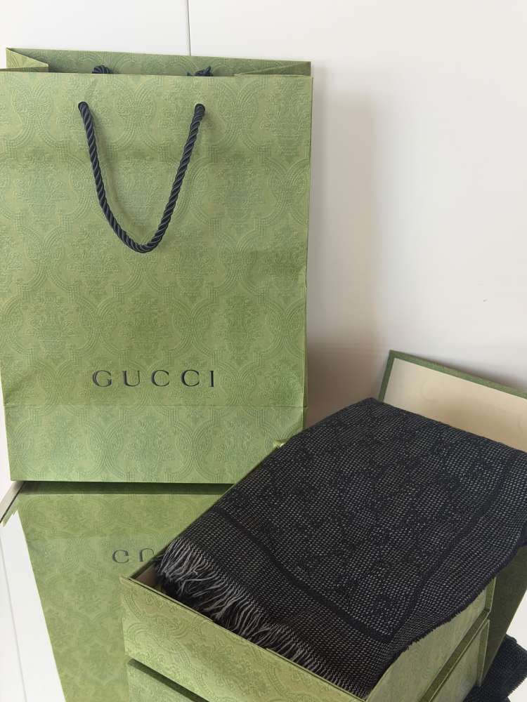 Šál Gucci